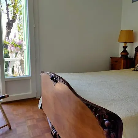 아파트 Dans Maison Individuelle *